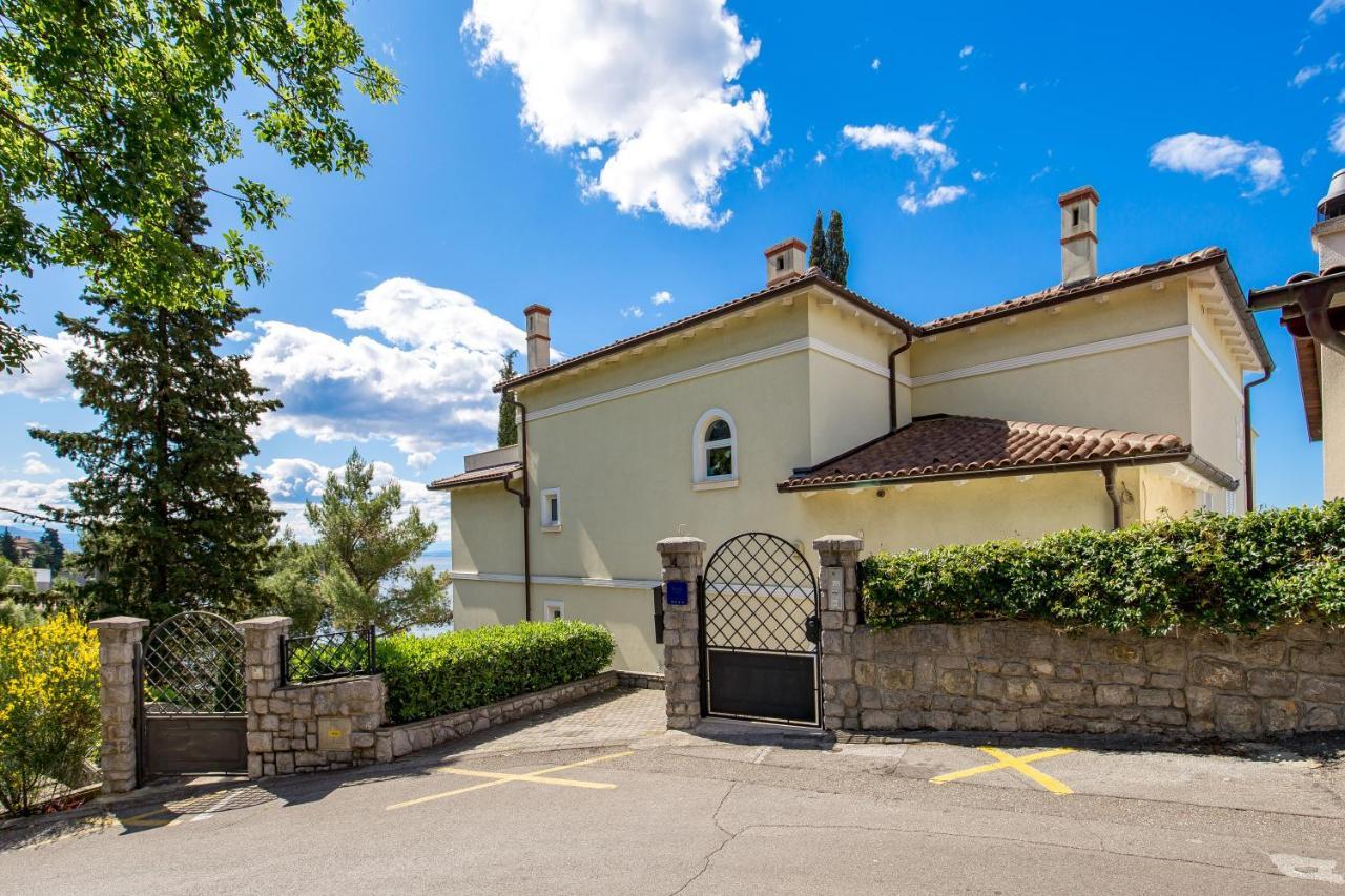 Apartments Villa Nora Ριέκα Εξωτερικό φωτογραφία