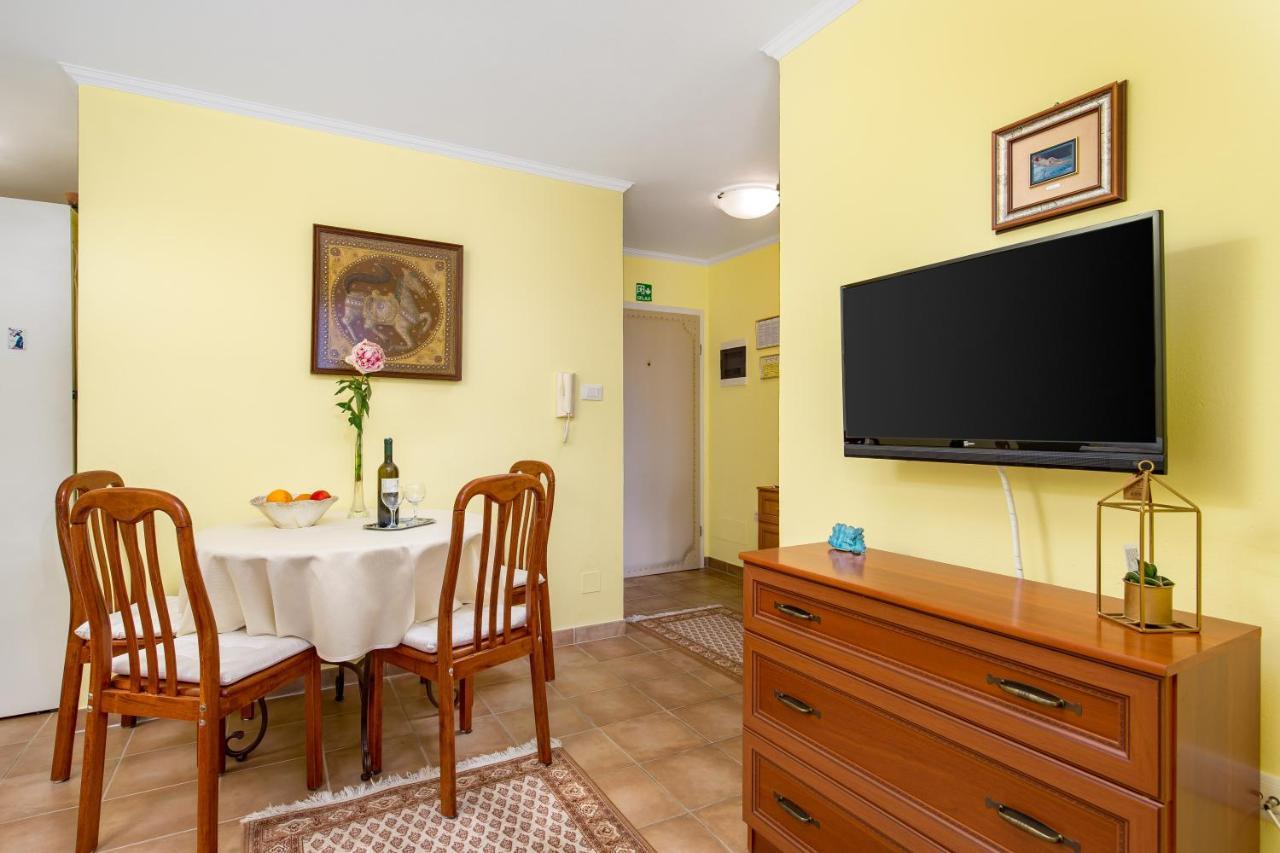 Apartments Villa Nora Ριέκα Εξωτερικό φωτογραφία