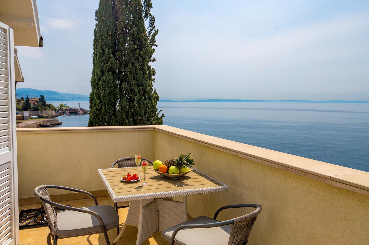 Apartments Villa Nora Ριέκα Εξωτερικό φωτογραφία